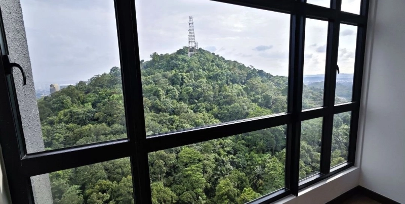 DAMANSARA SERESTA CONDO, Actual, Freehold, CORNER LOT, Low Deposit