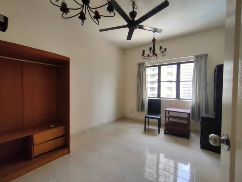 Pelangi Utama For Sale