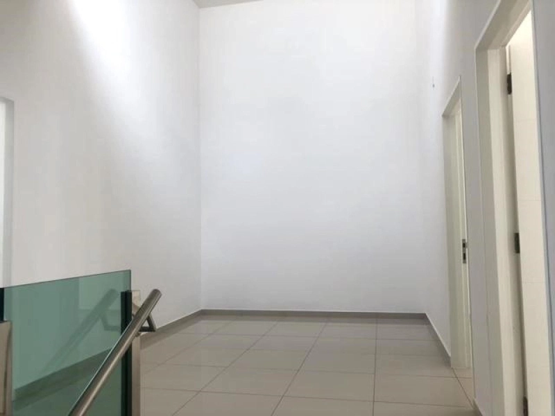2 Storey Superlink At Suriaman 2 Bandar Sri Sendayan, Negeri Sembilan