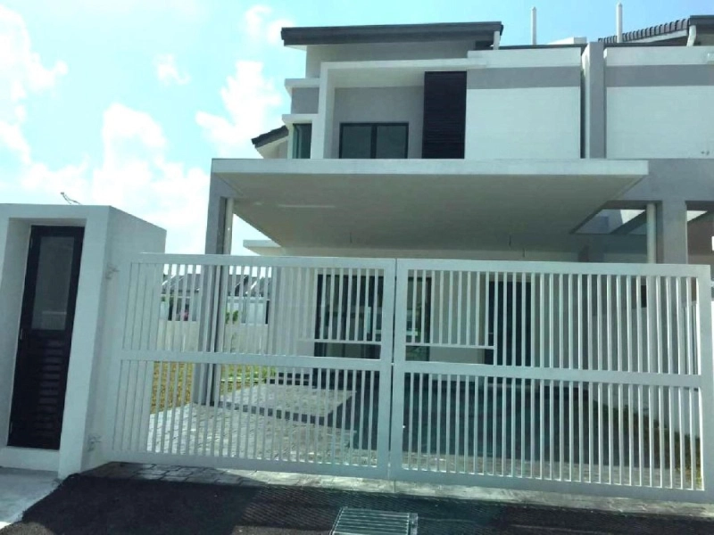2 Storey Terrace At Laman Delfina Nilai Impian, Negeri Sembilan