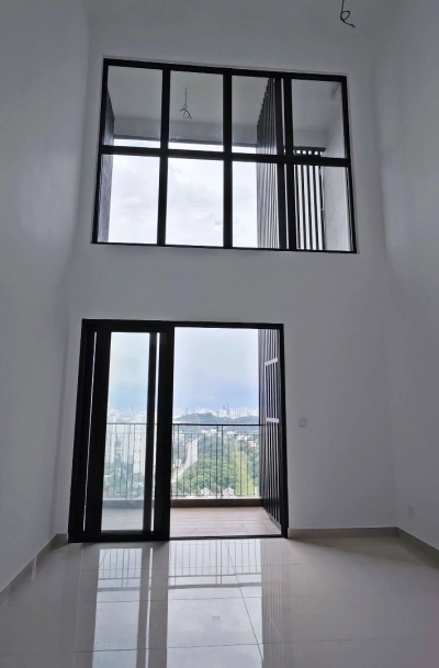 DAMANSARA SERESTA CONDO, Actual, Freehold, CORNER LOT, Low Deposit