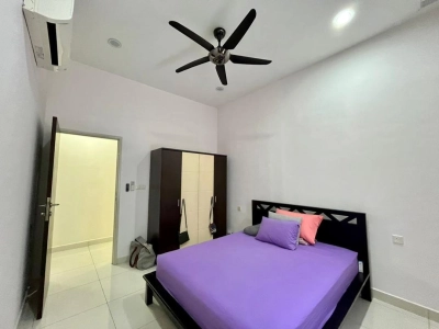 Kulai Indahpura Raintree Residences 2Storey Cluster House 4Rooms 4Baths Renovated Unit For Sale