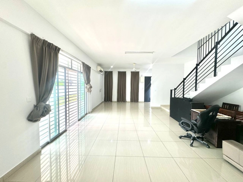 CORNER LOT | 3 Storey Bangi Avenue 3, Bangi