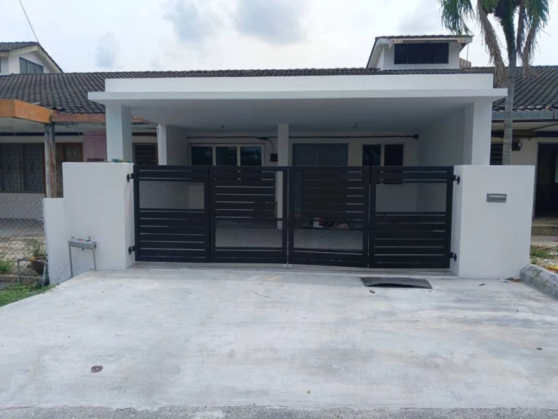 Pengkalan Single Storey House for Sale