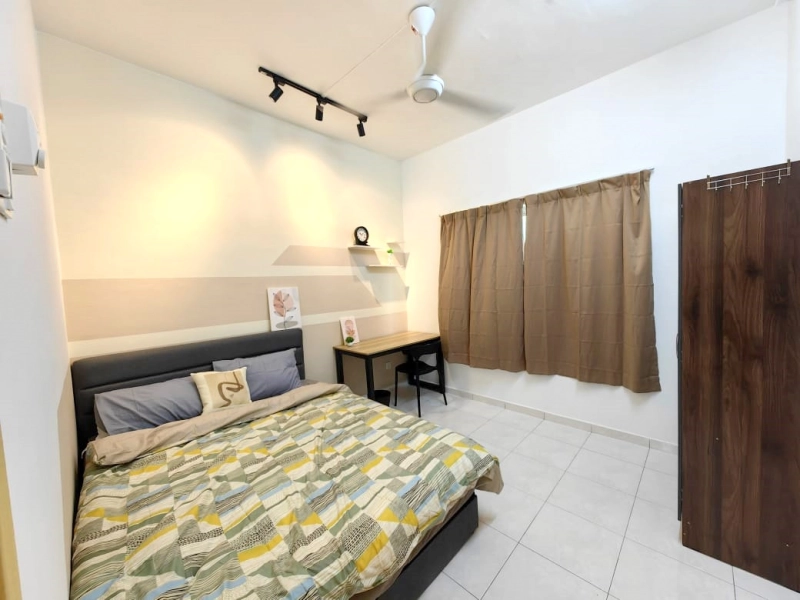 Near to LRT 🚈 QUEEN ROOM ✨ Fully Furnished ✨ Desa Impiana Condo, Taman Puchong Prima
