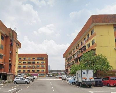 Flat @ Taman Alam Jaya