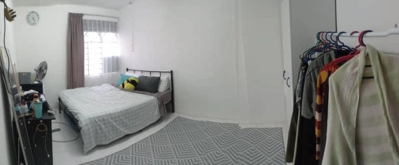 Saleng Double Storey Low Cost House 2Rooms 3Baths For Rent