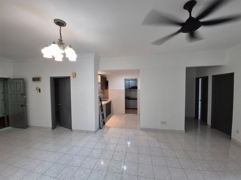 PELANGI DAMANSARA CONDO Petaling Jaya, Actual, Reno, Newly Painted, Low Deposit