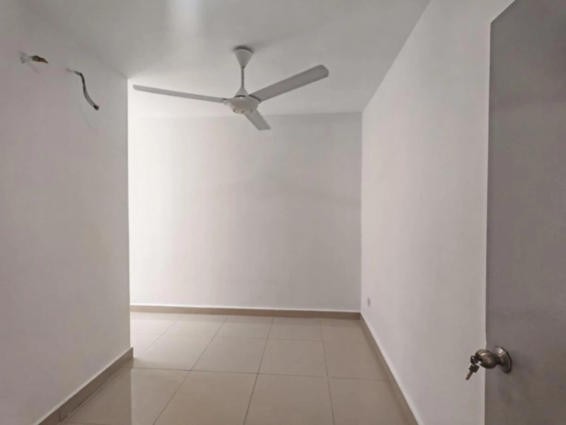 228 Condo @ Selayang Baru - near NSK, Level 15 no blocking view - Ready unit