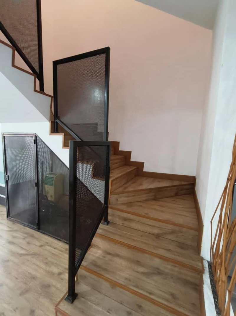 2 Storey TAMAN SRI SINAR Segambut, Actual, FULLY Renovated & Extended, Low Deposit