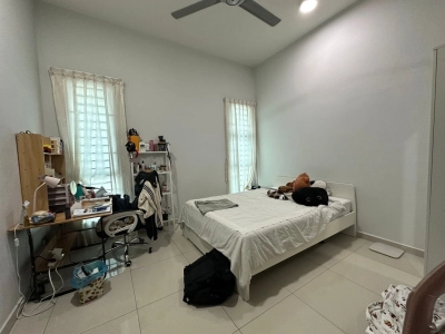 Iskandar Puteri Horizon Hills The Green 2Storey Cluster House 4+1Room 5Baths Renovated Unit For Sale