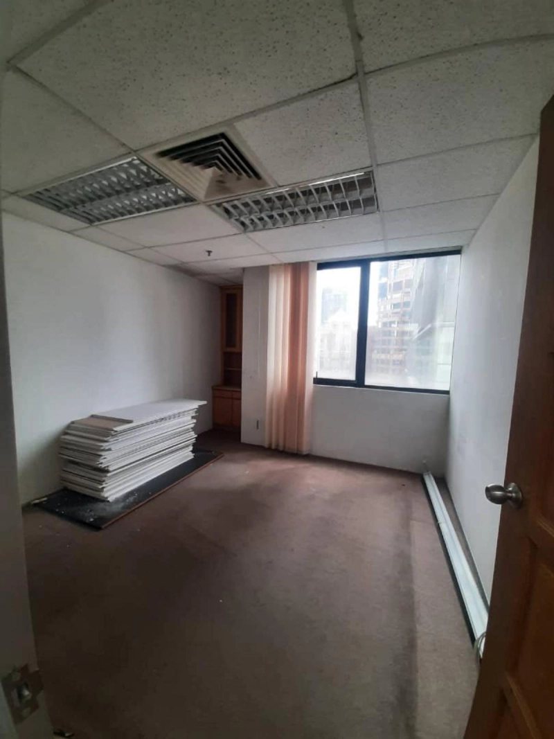 Wisma UOA 2 @ KLCC - Partly Furnished Office ~ Ready to move in next month