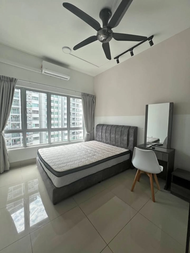 Mirage Residence Large Space For Rent