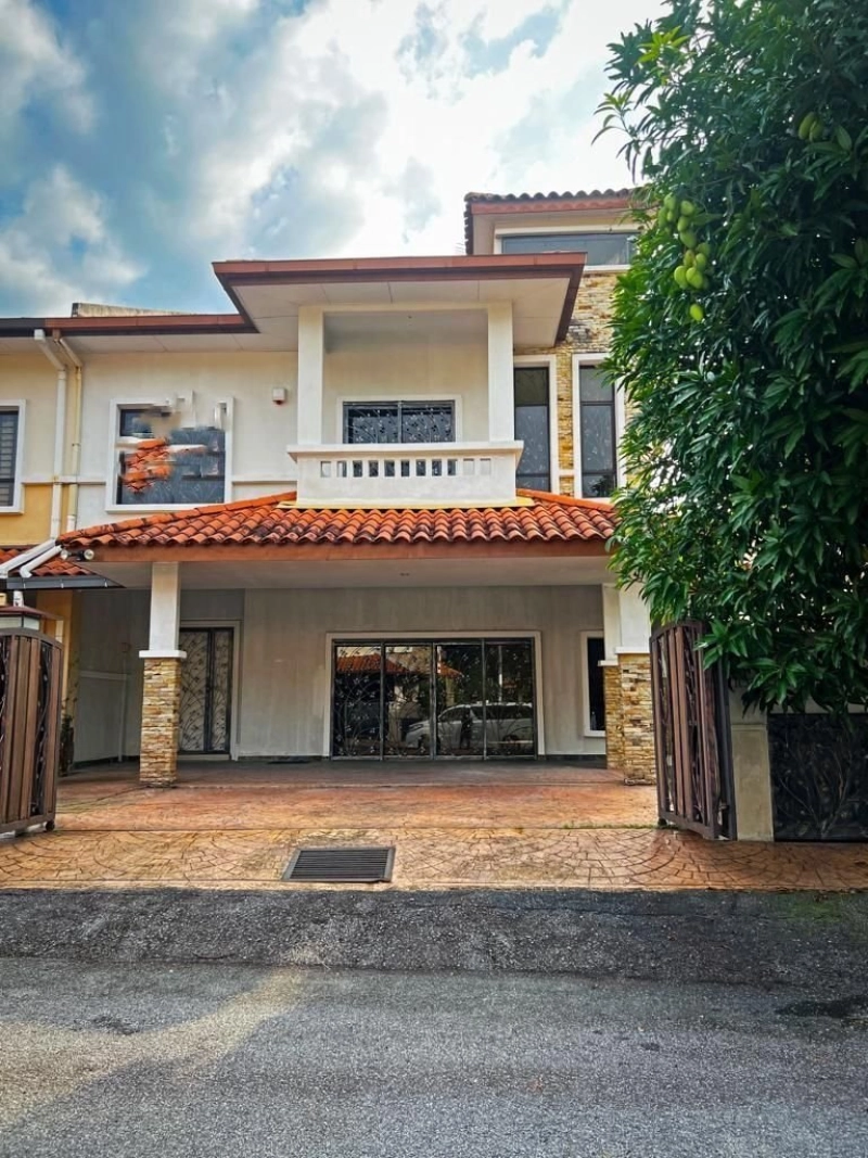 TROPIKA KEMENSAH SEMI D MELAWATI