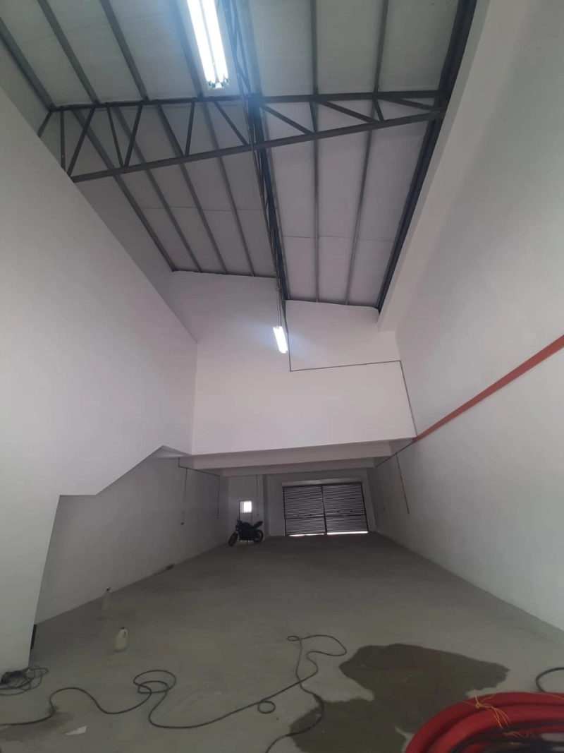 1.5 storey factory-Spring Crest Industrial Park @ Batu Caves-Good for investment Roi 4.5%