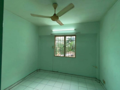AMAN TIGA APARTMENT Kepong, Actual, Partially Furnished, Move In Ready
