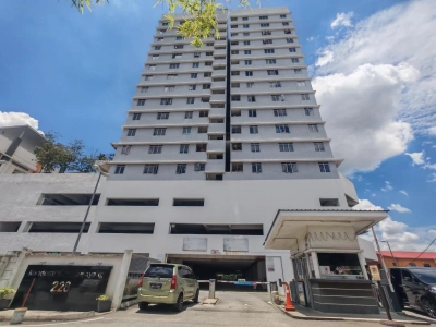 228 Condo @ Selayang Baru-Renovated level 15-Sale below bank value 10k