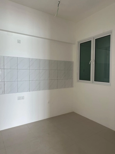 The Zen Bayan Lepas Bare unit Middle Floor Queensbay Mall area