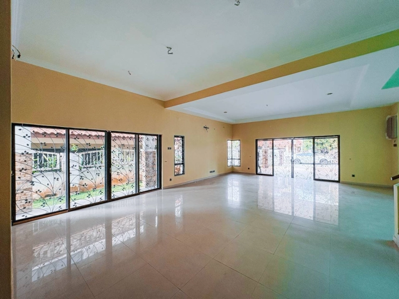 TROPIKA KEMENSAH SEMI D MELAWATI