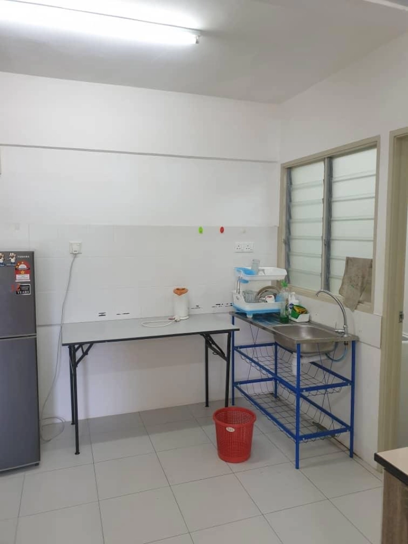 Centrio Avenue Gelugor Middle Floor Bare unit Block A