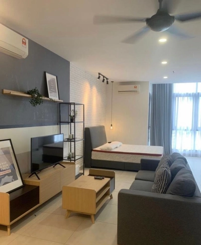 1 Bed 1 Bath condo queensville  Studio Bandar Sri Permaisuri