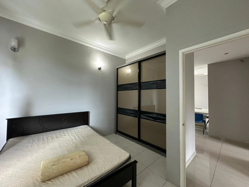 The Peak Tanjung Tokong 1100sf Furnished & Renovated Corner unit