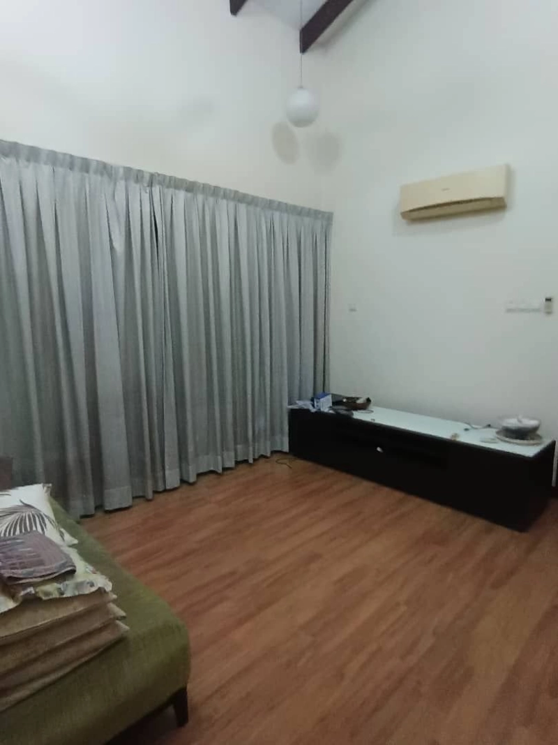 BANYAN CLOSE BUNGALOW BANGI