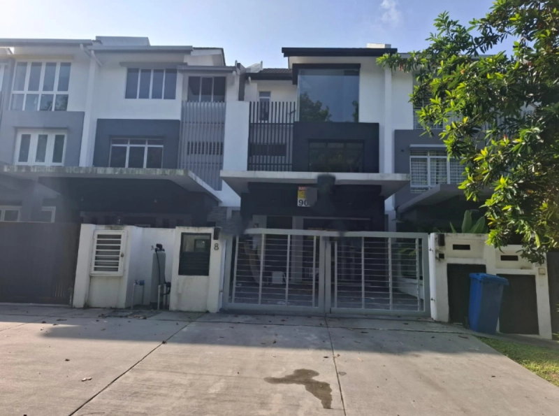 Jalan U10/57B, Subang Impian, Shah Alam@🏬Triple Storey Terrace House