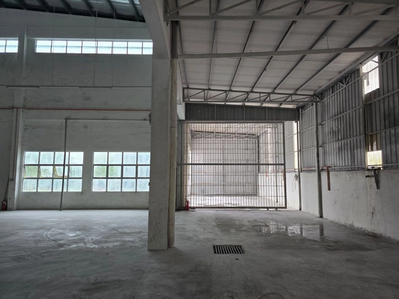 Desa Cemerlang Factory For Rent