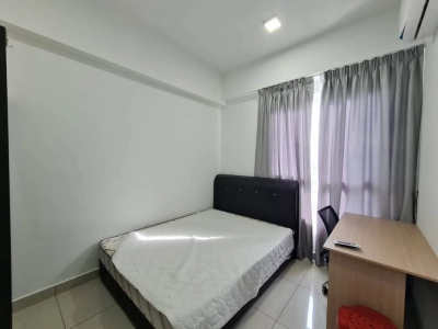 Tropicana Bay Condo Bayan Lepas 872sf 2 Car Park Furnished & Renovated