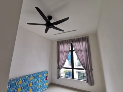 Single Room for Rent in Eco Tropics