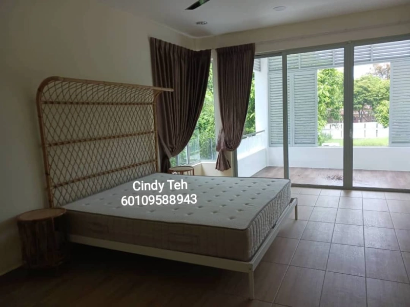 Tropika FerringhiBatu Ferringhi 3 storey semi detached house for sale