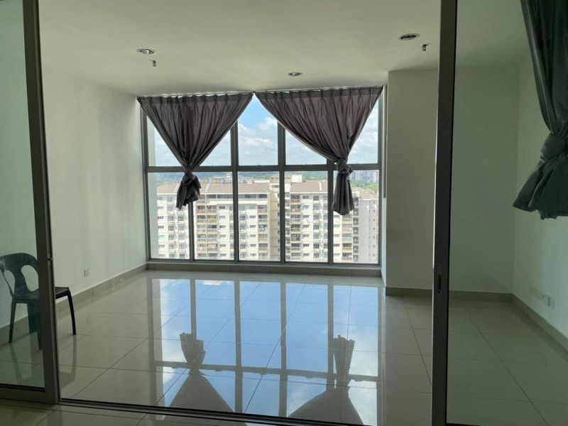 3 Elements Studio / Soho Unit for Sale