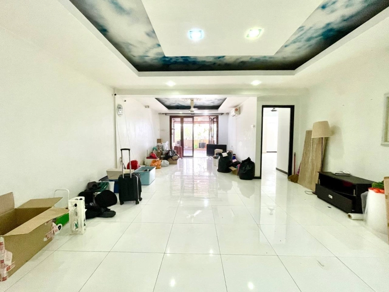 Fully Renovated Ground Floor, Vista Komanwel A, Bukit Jalil, Kuala Lumpur