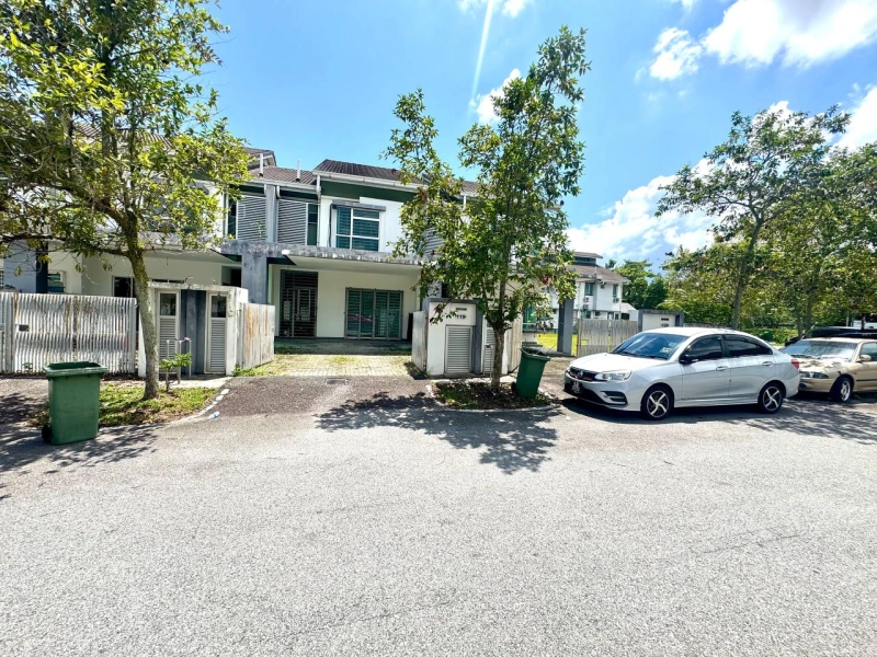 LAMAN ORKID NILAI IMPIAN TERRACE