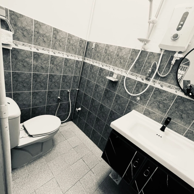 Lucky garden 1.5 story house at bangsar