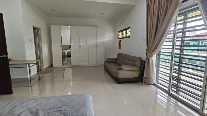 Ehsan Height 2Storey Terrace House 4Rooms 3Baths Fully Furnished Renovated Unit For Rent