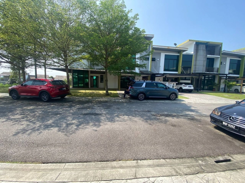 DENAI ALAM SHAH ALAM CORNER