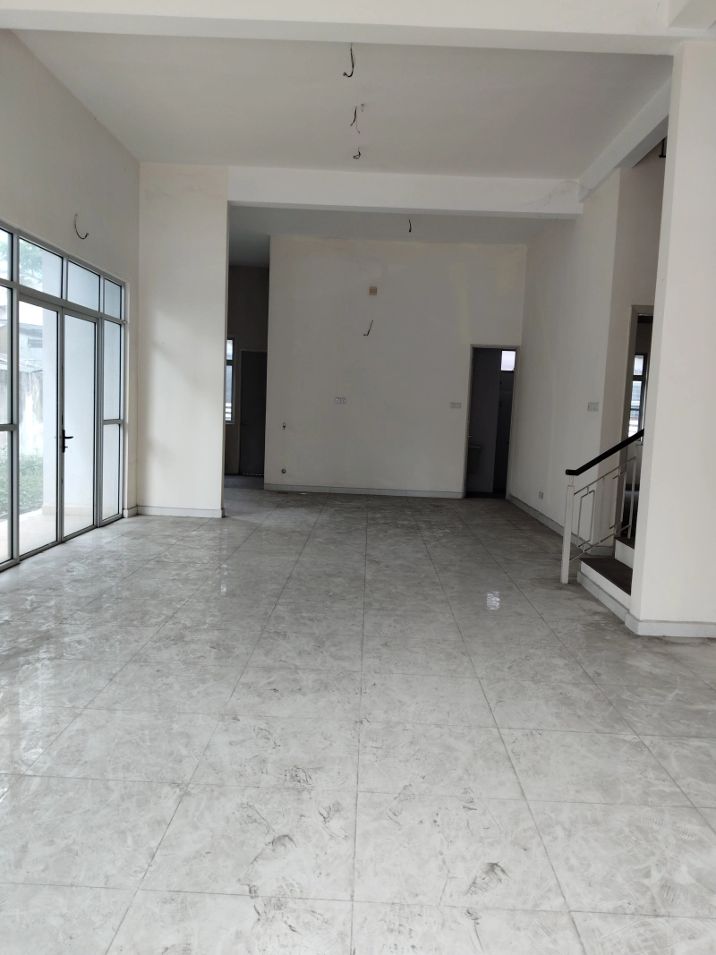 3 STOREY SEMI-D ARECA RESIDENCE KEPONG, Actual, Near MRT, Gated & Guard, Low Deposit