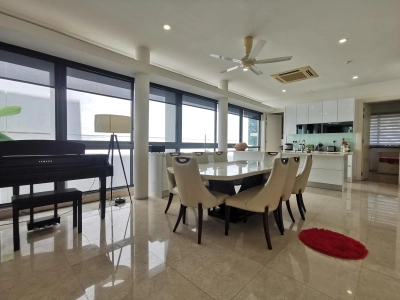 Below Market Price, Renovated, 3 Storey Semi-D @ The Airie for Sale
