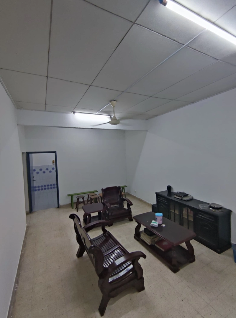 1 STOREY TAMAN BUKIT MALURI KEPONG, Actual, Freehold, RENO, Well Keep, LOW Deposit