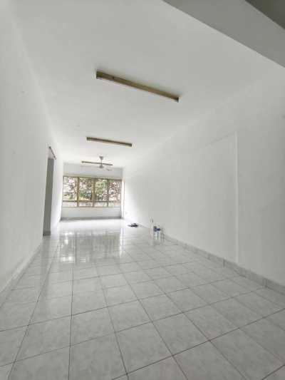 INDAH APARTMENT DAMANSARA DAMAI, Actual, Well Keep,100%FULL LOAN