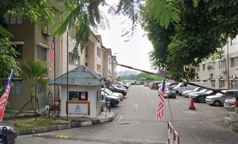Iris apartment @ taman desa