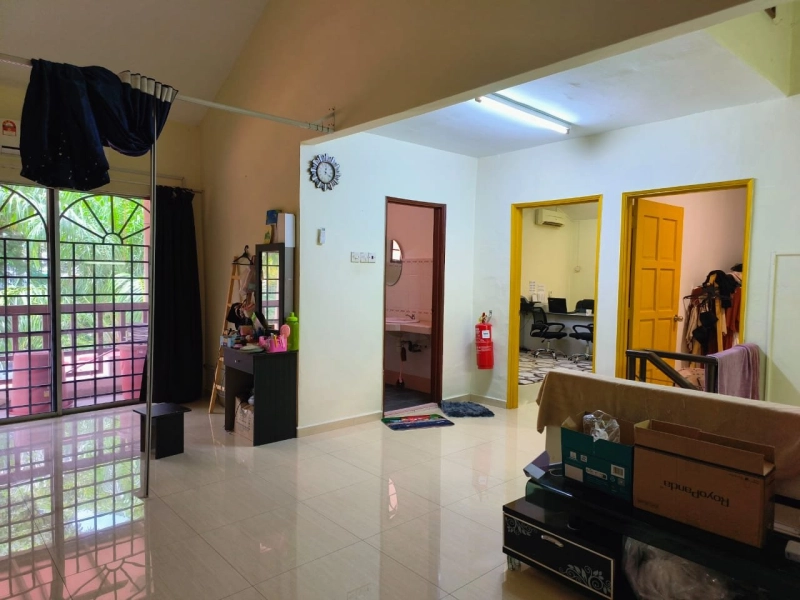 Taman Wangsa Permai, Kepong - 2sty House, CORNER