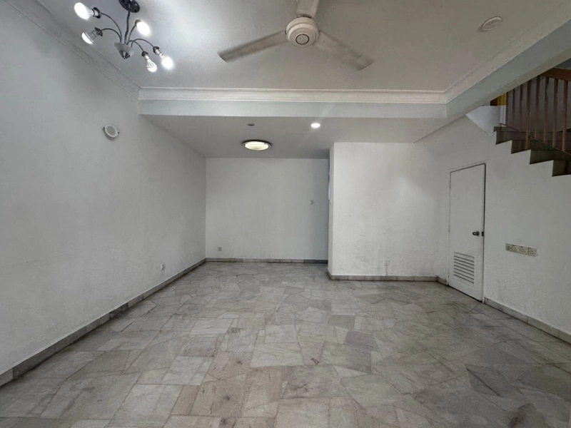 2 STOREY USJ 13 SUBANG JAYA, Actual, Fully Extended, Facing NORTH EAST