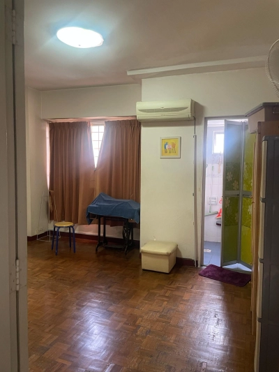VISTA SAUJANA APARTMENT KEPONG, Actual, RENO, Well Keep, RM1K DEPOSIT