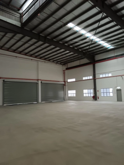 Senai Detached Factory with Mezzanine Floor Office for Rent