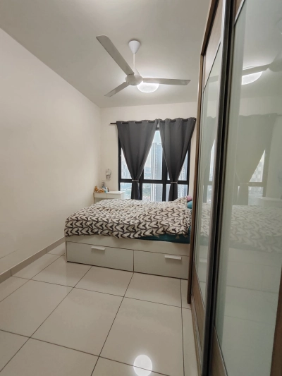 KL TRADERS SQUARE SERVICE RESIDENCE, Actual, UNBLOCK VIEW, Low Deposit