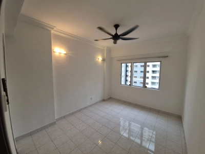 PELANGI DAMANSARA CONDO Petaling Jaya, Actual, Reno, Newly Painted, Low Deposit