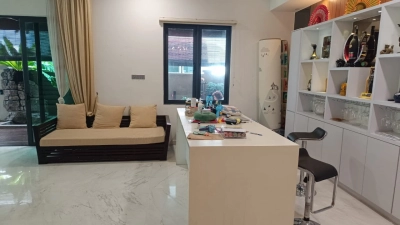 3 Storey SEMI-D ARECA RESIDENCE Kepong, Actual, Amazing Renovated, Low Deposit